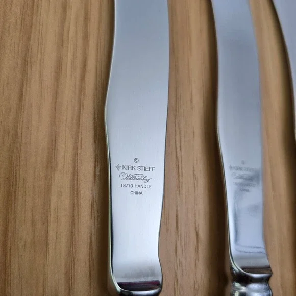 Kirk Stieff WILLIAMSBURG ROYAL SHELL Old French Pistol Dinner Knife SS China - Picture 4 of 9